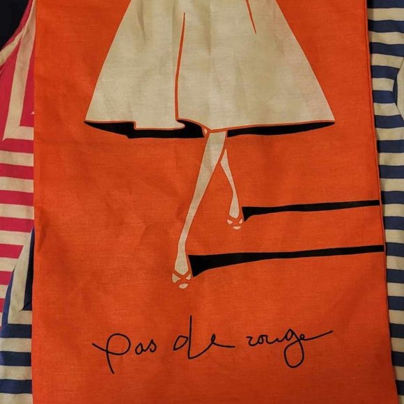 OMYPOSH! FUN! LOT of Brand New & Used Reposhed & Not T-shirt dresses and Jewelry - Picture 4 of 7